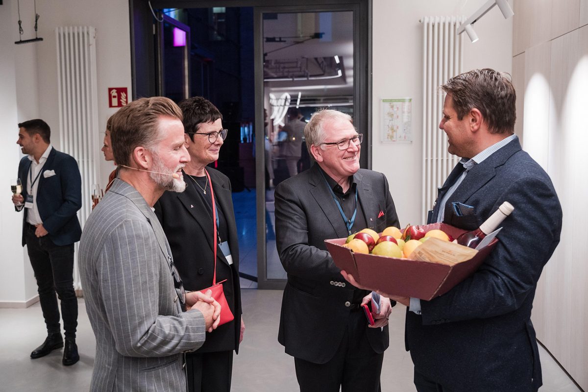 Eröffnung Showroom IDX 22 Hamburg von Artemide, Ege Carpets, Gabriel